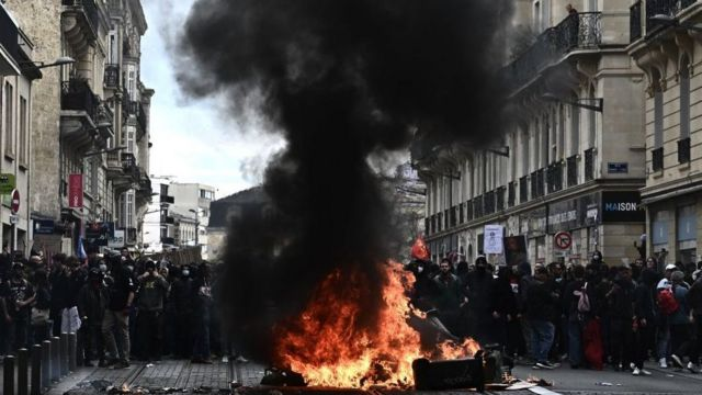 Протесты во Франции против беспредела полиции