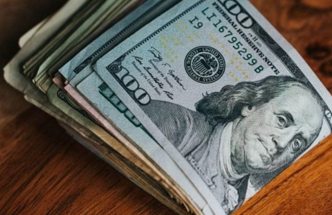 Обмінники приймають всі іноземні купюри