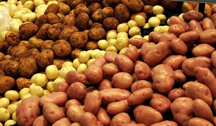 Дешева картопля, високі ціни, українці