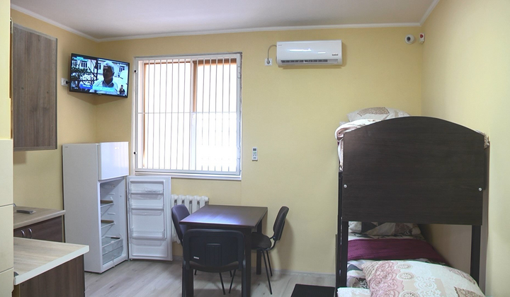 Внутрішнє приміщення платної камери СІЗО