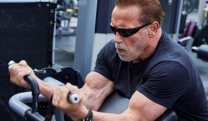 Фото Арнольда Шварценеггера з серйозним неврологічним розладом