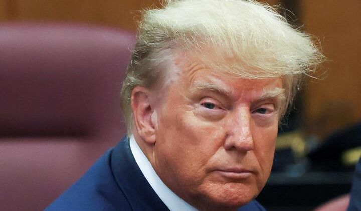 Фото суда, на котором признали виновным Трампа в мошенничестве