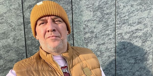 Потап на празднике в костюме