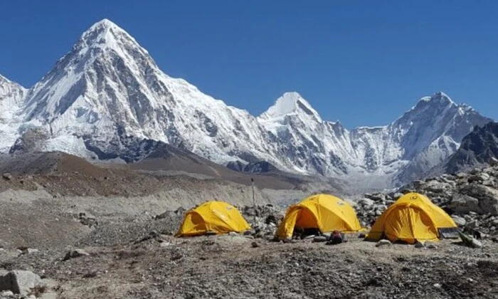 Ледник на Эвересте растает быстро