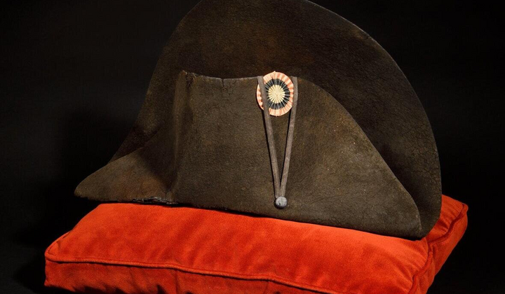 Шляпа Наполеона, стоимость 2 млн евро