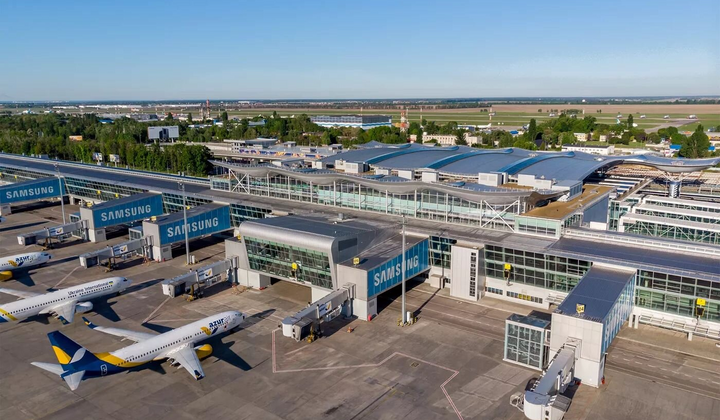 Борисполь открылся первым в Украине