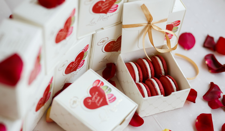 Подарунки на 8 Березня для жінок