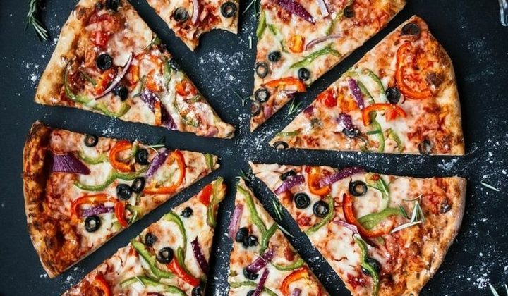 TOP-3 Reasons to Order Pizza for Delivery at Home