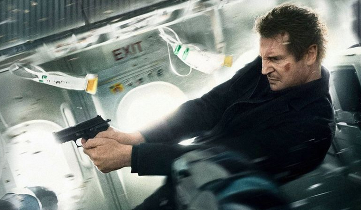 Коллаж с постерами фильмов о самолетах