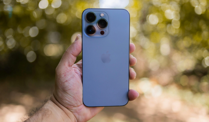 Как безопасно и выгодно продать Айфон: полезные советы