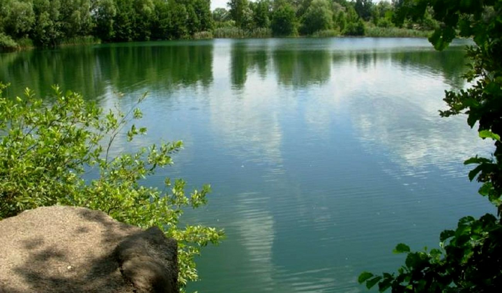 Бушівське озеро — відпочинок та розташування на карті