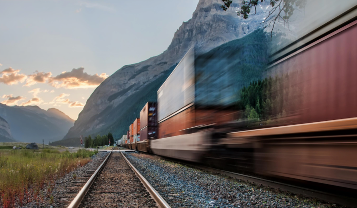 Як знизити витрати на доставку великих партій товарів залізницею