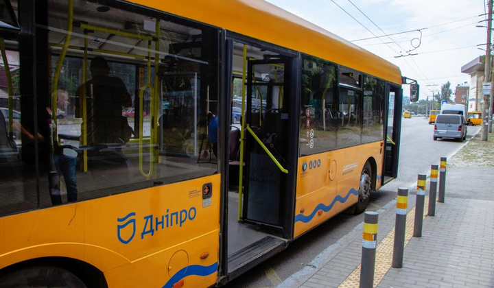 Автобуси у Дніпрі