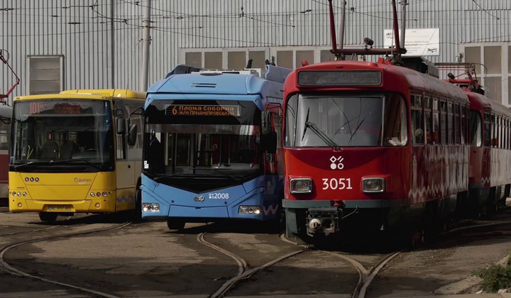 Движение общественного транспорта в Днепре