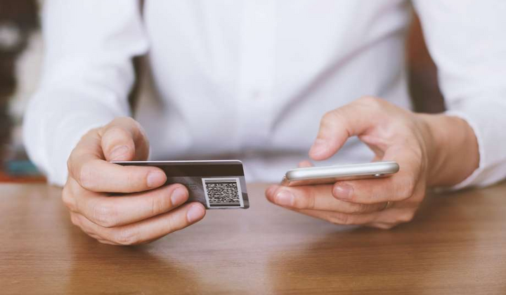 Транзакции по банковским картам