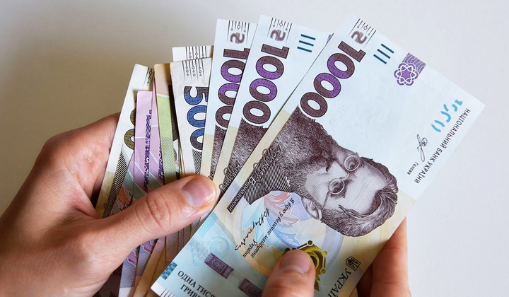 Як українцям за кордоном купувати страховий стаж