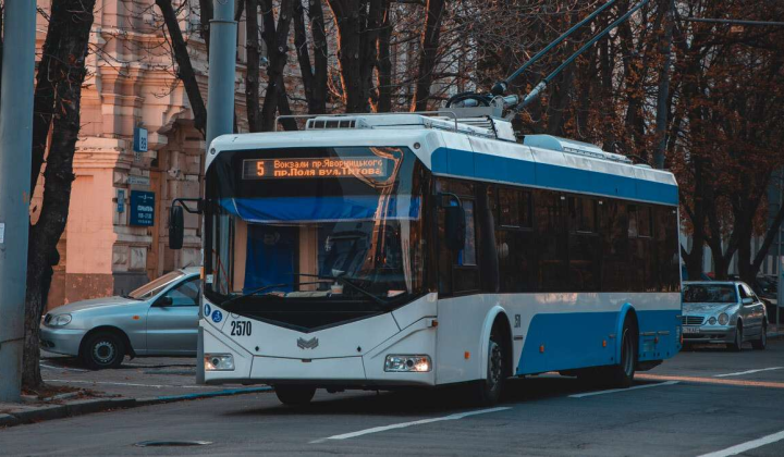 Троллейбус в Днепре