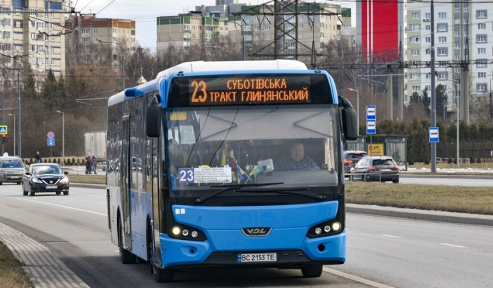 Сучасні низькопідлогові автобуси у Львові