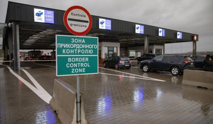 Queues at the border before the holidays
