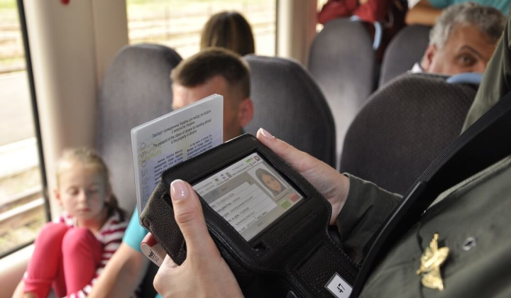 Прикордонний контроль у поїздах