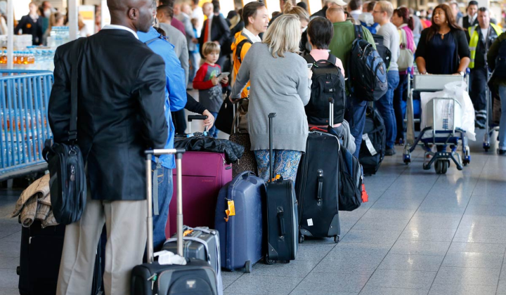 Queue at the airport