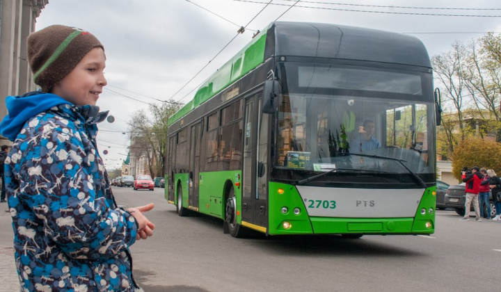 Школяри у транспорті