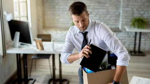 Termination at one's own request: how to prepare a statement and issue an order to the employee