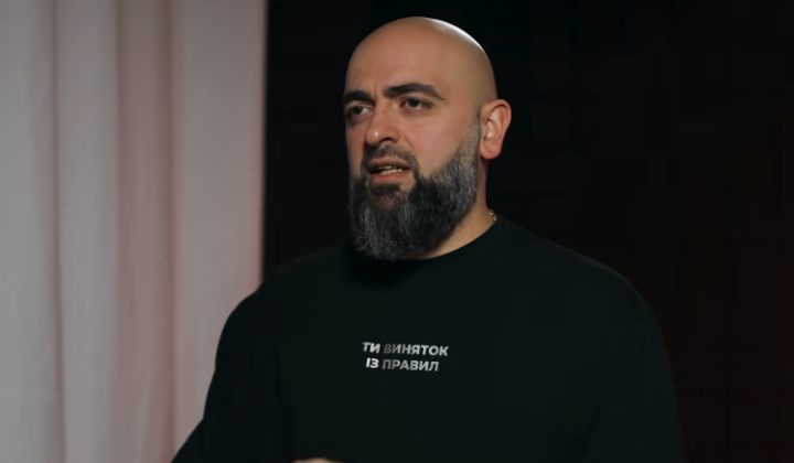 Singer Edgar Ti