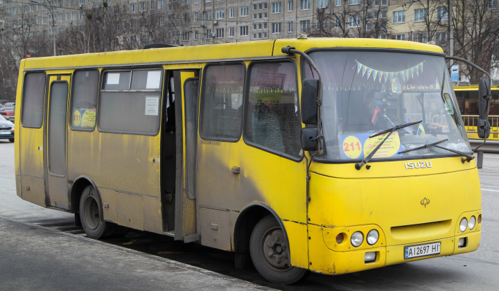 Проїзд у маршрутках Києва почав дорожчати