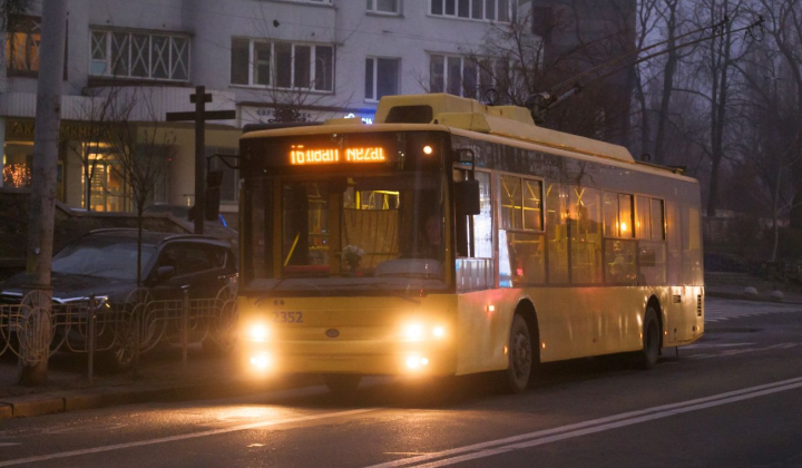 В яких містах найдешевший громадський транспорт