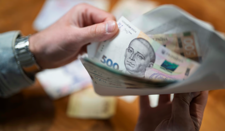 Payments of 1500 UAH in April