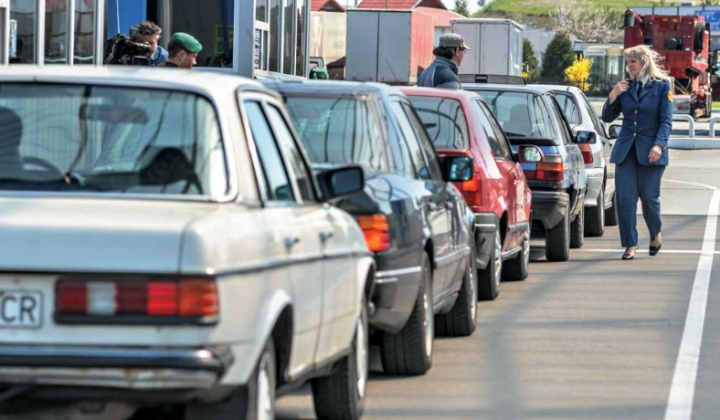 єЧерга для легкових авто