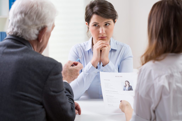 Dismissal during the probationary period: procedure at one's own request and initiative