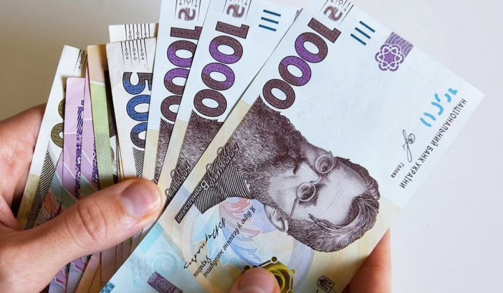 What will the pension be with a salary of 10000 UAH