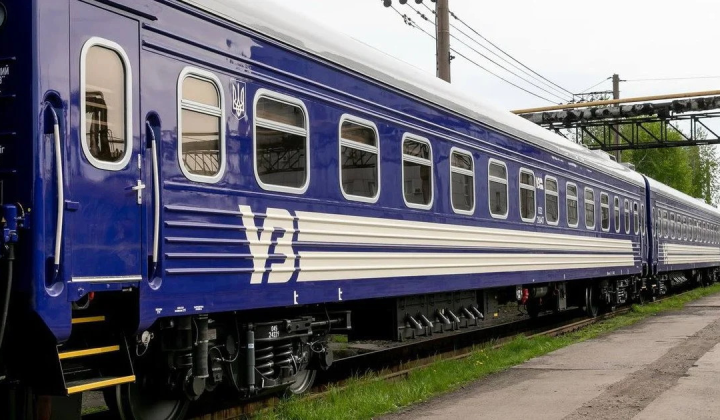 Which trains are delayed the most on June 15