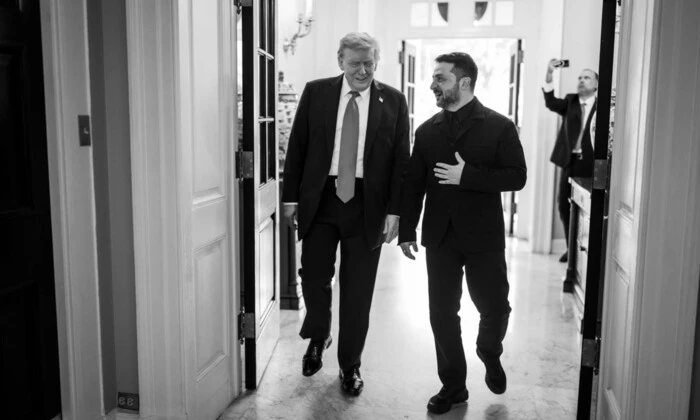 Трамп обсуждает переговоры Украины с Россией