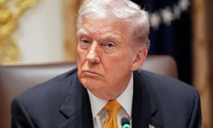 Трамп і Путін на фоні Кремля