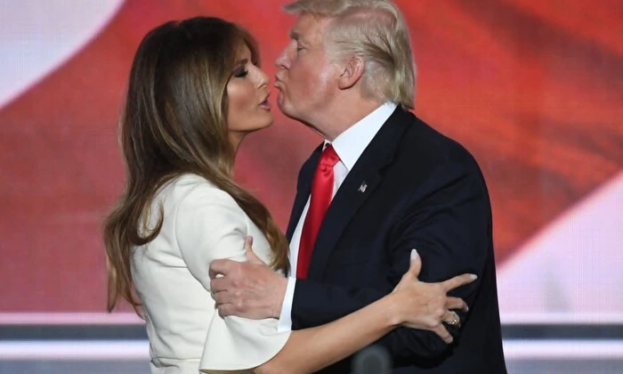 Портрет Трампа та Меланії кохання