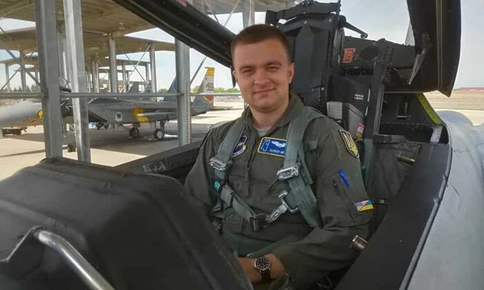 Зеленский присвоил звание Героя Украины