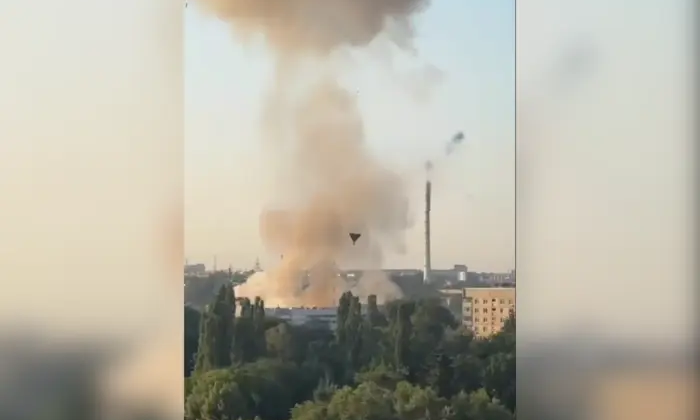 Безпілотник влучив у будівлю в Харкові