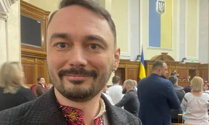 Нардеп сравнил свою работу в Раде с защитой страны и попал в скандал
