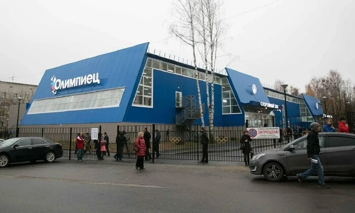 Тренерка бере гроші у батьків