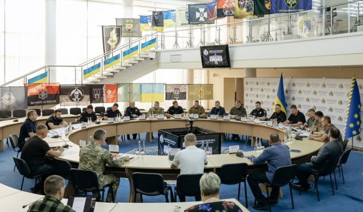 Атака на торговельно-розважальний центр у Павлограді