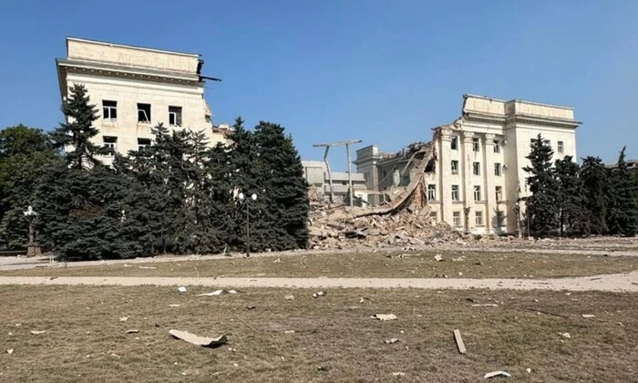Росіяни знищили будівлю Херсонської ОДА