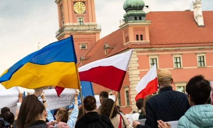 Українці в Польщі: опитування результатів