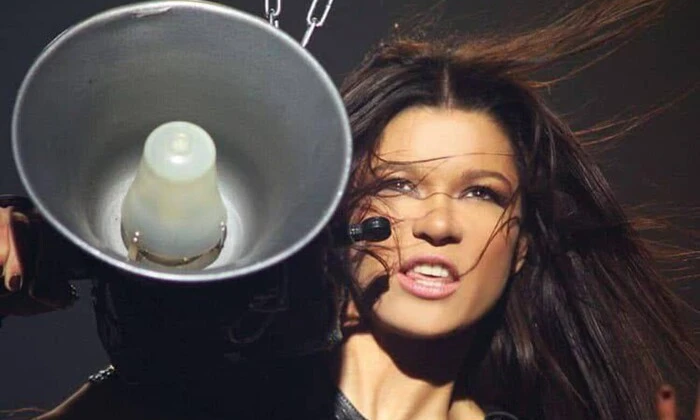 Руслана реагує на викрадення пісні у В'єтнамській співачці