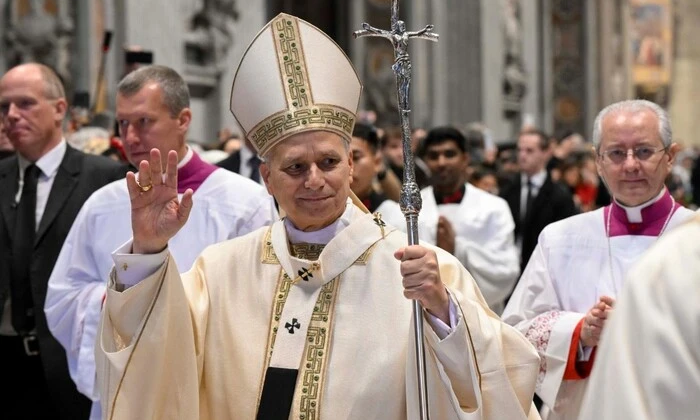 Pope calls for peace