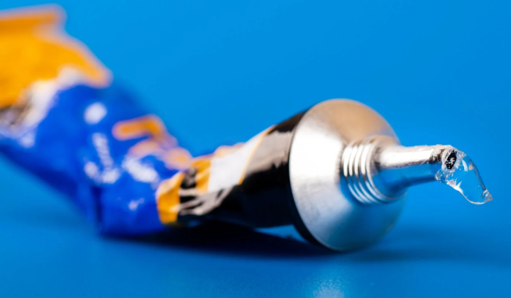 Engineers developed strong underwater glue