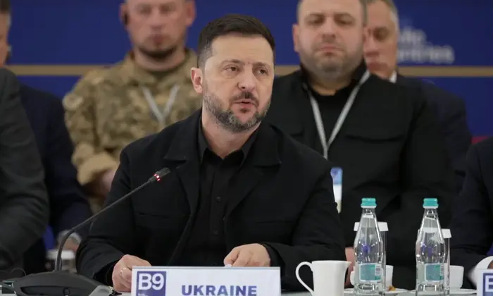 Зеленський закликав B9 визначити реалістичні гарантії безпеки