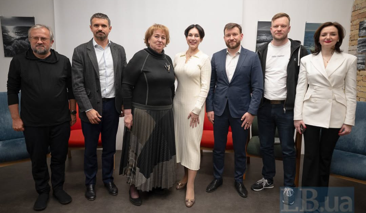 Україна підтримує громади для біженців
